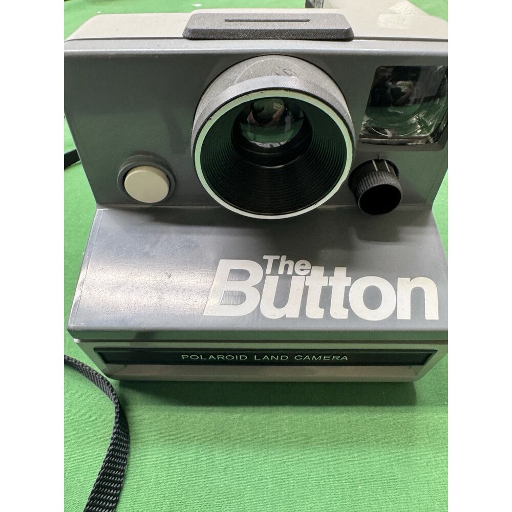 Vintage 80s Polaroid The Button Instant Land Camera - Untested - Picture 2 of 6